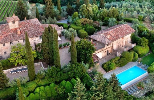 Greve in Chianti Villa | Stunning private villa for 21 guests with WIFI, A/C, private pool, TV and parking