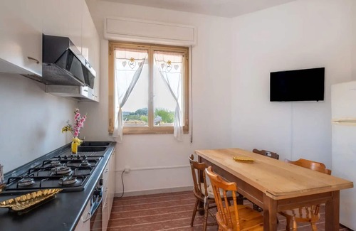 Padula Fede Villa | Stunning private villa for 6 people with TV, patio and pets allowed