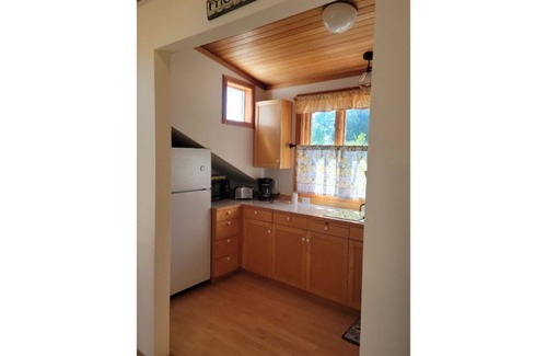 Vaughn Apartment | Stunning Private Studio apartment overlooking Puget Sound