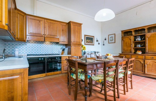 San Miniato House | Stunning private villa for 33 guests with WIFI, private pool, TV, patio, pets allowed and parking
