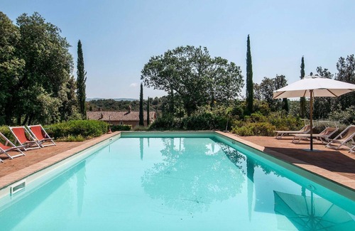 Camigliano Villa | Stunning private villa for 16 people with private pool, A/C, WIFI, TV and panoramic view