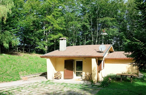 San Romano in Garfagnana House | Stunning private villa for 6 people with WIFI, TV, patio and pets allowed