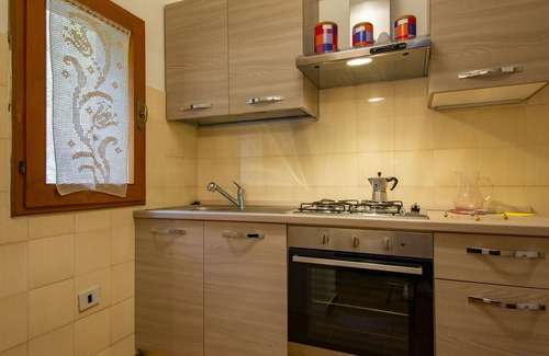 San Romano in Garfagnana House | Stunning private villa for 5 guests with WIFI, TV, patio, pets allowed and parking