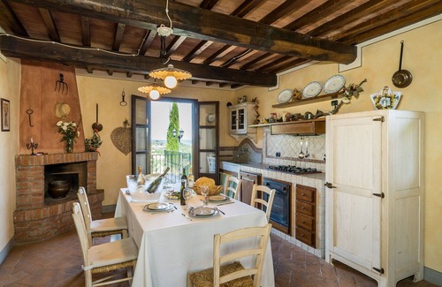 Montaione Villa | Stunning private villa with hot tub, private pool, WIFI, A/C, TV, balcony, close to San Gimignano