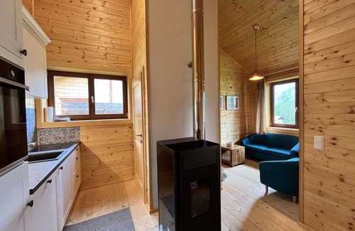 Presseggen House | Stunning private villa for 4 guests with WIFI, TV, balcony and parking