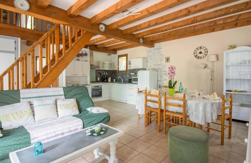 Aubazine House | Stunning private villa for 6 people with pool, WIFI, TV and terrace
