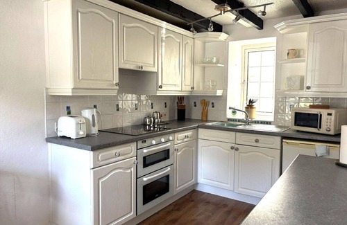 Pentewan House | Stunning private villa for 4 people with WIFI
