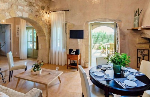 Kastellos Villa | Stunning private villa with A/C, WIFI, private pool, TV, terrace, panoramic view and parking