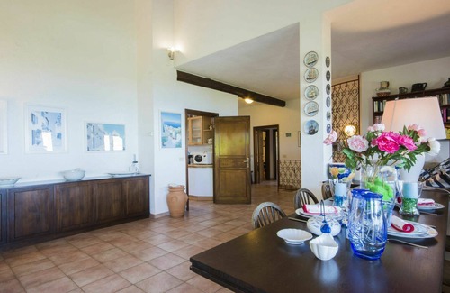 Ansedonia Villa | Stunning private villa for 11 guests with WIFI, TV, terrace and pets allowed