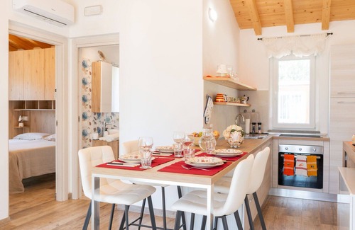 Vetralla House | Stunning private villa with A/C, WIFI, pool, TV, pets allowed, panoramic view and parking