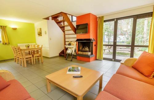 Rauw House | Stunning private villa for 6 guests with pool, WIFI, TV, terrace and parking