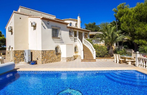 Media Luna Villa | Stunning private villa for 6 guests with A/C, private pool, WIFI, TV and patio