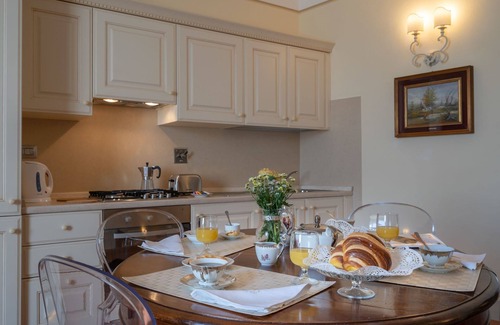 Ronta Villa | Stunning private villa with hot tub, WIFI, private pool, TV, panoramic view and parking