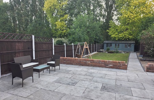 Walsall House | Stunning property with summer house sleeps 15