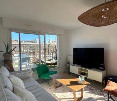 Lodi Apartment | Stunning rooftop, near Cours Julien
