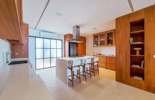 Ipanema Apartment | Stunning Sea View in Ipanema