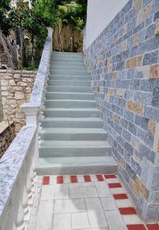 Qafe e Gjashtes Apartment | Stunning Sea View Apartments Sarande