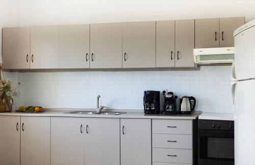 East Mani Apartment | Stunning Sea Views, Family Home in Heart of Mani