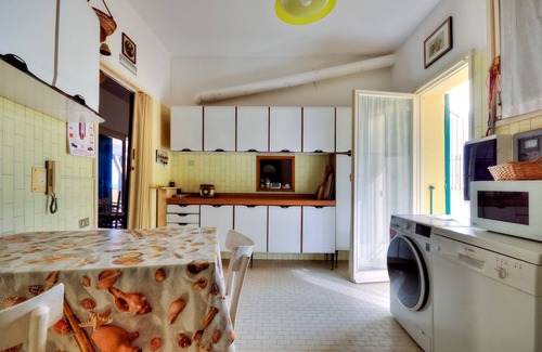 Piani-Ciapin House | Stunning seaside villa with private access to the beach for 8 people