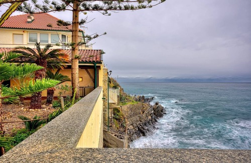 Piani-Ciapin House | Stunning seaside villa with private access to the beach for 8 people