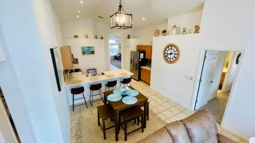 Calabay Parc House | Stunning South Facing Vacation Home With Pool And Spa