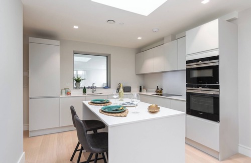 Temple Bar Apartment | Stunning spacious 1 bed just off Grafton Street