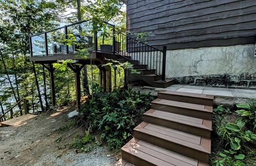 Val-des-Monts Cottage | Stunning, spacious and serene lakefront cottage!