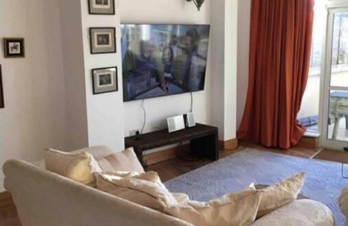 The Whitford House Hotel Apartment | Stunning Studio apartment over looking Clifden Harbour. Perfect for exploring Connemara