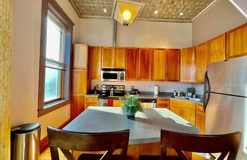 Cedar Falls Apartment | Stunning Studio Overlooking Main Street Parkade