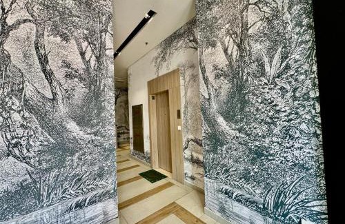 Bur Dubai Apartment | Stunning studio with balcony close to metro