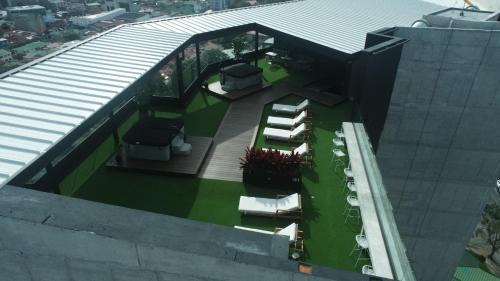 Barrio Escalante Apartment | Stunning Sunset View Apartment with Free Parking