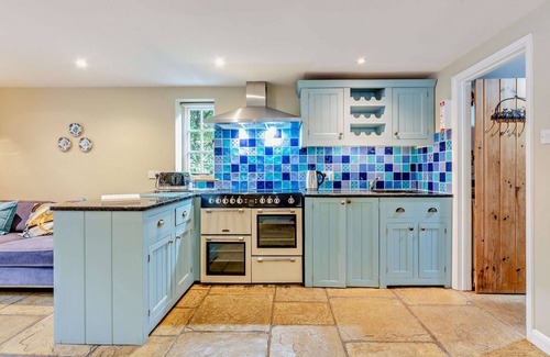 Ilmington Cottage | Stunning thatched dog friendly holiday cottage - The Glen, Ilmington