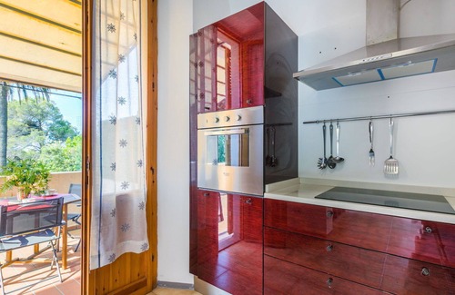 Castiglioncello Villa | Stunning villa for 6 guests with A/C, WIFI, TV, terrace, pets allowed and parking