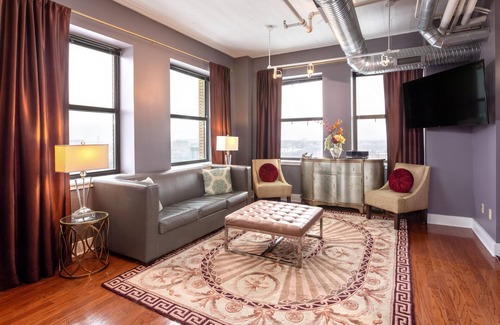 Downtown Niagara Falls Condo | Stunning View Overlooking Niagara State Park