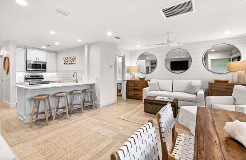 Fort Bay Condo | Stunning views await at Latitude 29 Unit 21