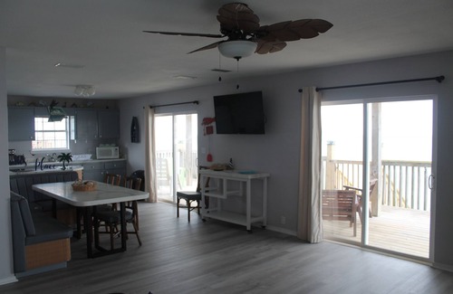 Silver Cay House | Stunning Views & Amazing Sunsets @ Nonnie's Place~Family Style