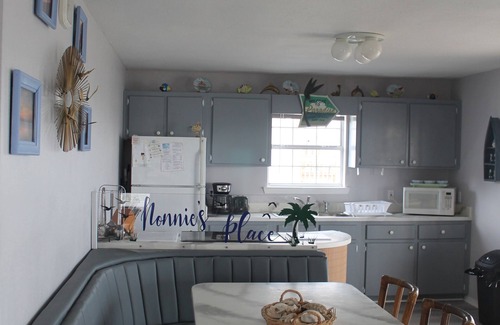 Silver Cay House | Stunning Views & Amazing Sunsets @ Nonnie's Place~Family Style
