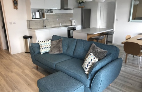 Woolacombe Apartment | Stunning views from large balcony and modern beautiful contemporary apartment