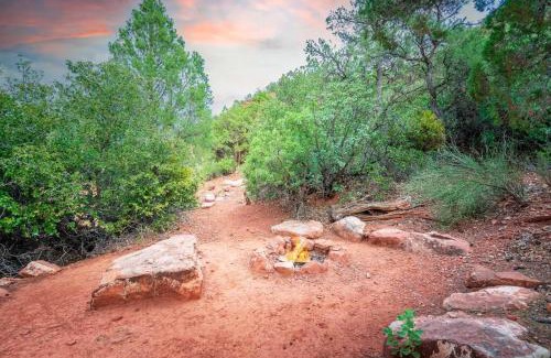 Sedona House | Stunning Views, Large Deck W/Private Hiking Trail