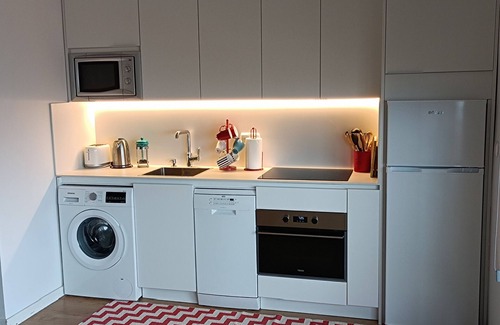 Zarautz Apartment | STUNNING VIEWS NEAR THE BEACH.