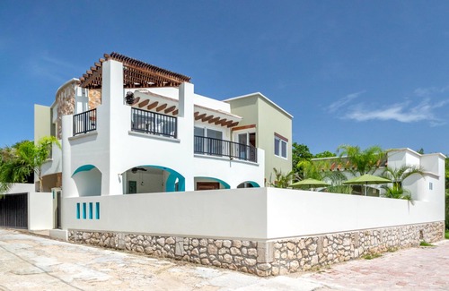 Isla Mujeres House | Stunning Views - New luxury home with 4 king suites, TWO pools and Ocean Access!