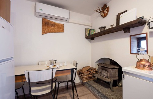 Bannio Anzino House | Stunning villa for 4 guests with WIFI, A/C, TV and terrace