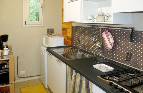 Asti House | Stunning villa for 8 guests with private pool, WIFI, TV, patio and parking