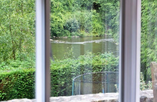 Redbrook House | Stunning villa for 14 people with private pool, WIFI, terrace and pets allowed