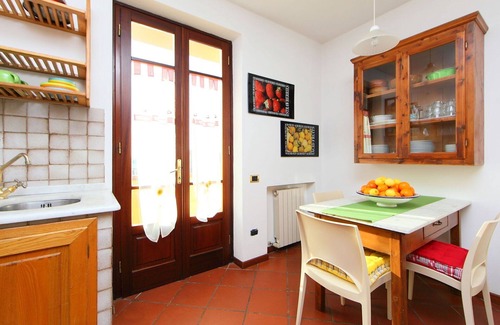 Massarosa House | Stunning villa with WIFI, private pool, TV, terrace and pets allowed, close to Viareggio