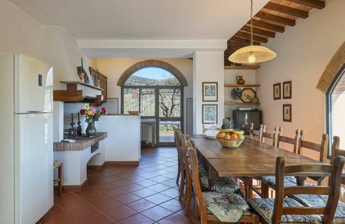 Scandicci House | Stunning villa with WIFI, private pool, TV, terrace, pets allowed, panoramic view and parking
