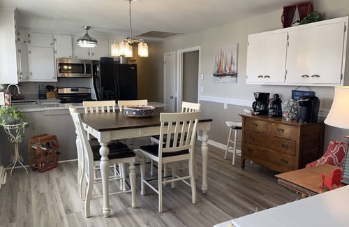 Clarksville House | *Stunning Waterfront Views! PVT Deep Water Dock