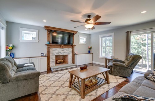 Wells House | Stunning Wells Home with Fire Pit and Porch!