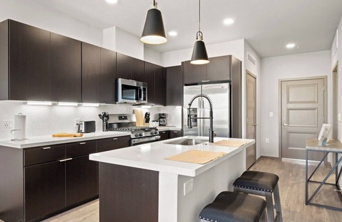 Glendale Sports and Entertainment District Apartment | Stunning Westgate CozySuites by stadium w/pool 9