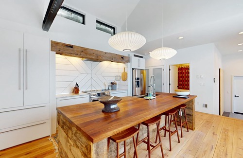 Crested Butte South House | Stunningly situated home with gorgeous mountain views & firepit